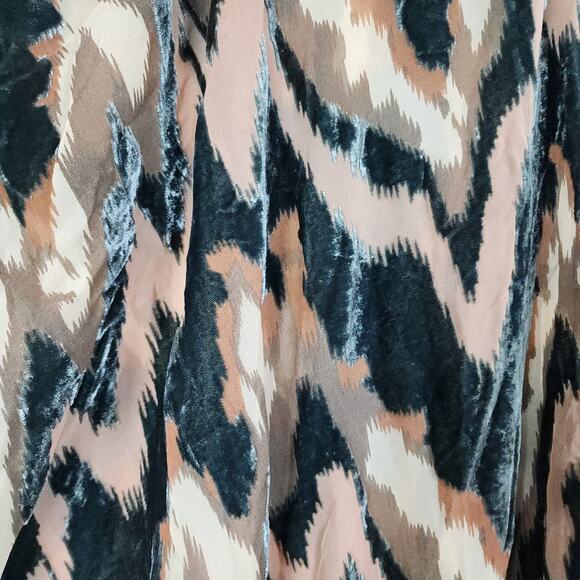 NWT Free People Dripping Velvet Fringe Shawl - Picture 5 of 8